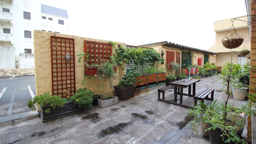 2 Bedroom Property for Sale in Quigney Eastern Cape